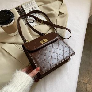 Sagni di spalle Borse da donna Autunno e Inverno versatile Atmosfera Small Square 2024 Borsa per pendolari da donna per pendolari da donna