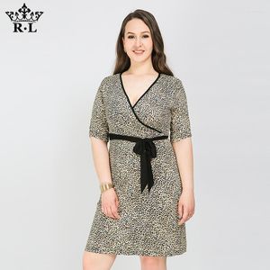 Casual Dresses Cross-Collar Plus Size Slimming Printed Dress