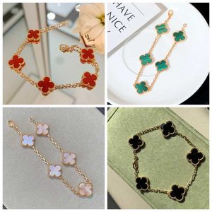 Famous designers design gorgeous bracelets for womenValentines Luxury 18k Clover Primordial Year Flower Bracelet Lucky Grasswith common vnain