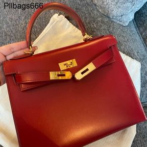 Designer Bag Womens Shoulder Bags Box Leather Importerad Box Pi Bag Bordeaux Wine Red 252832 Guld- och silverspänne i lager stort