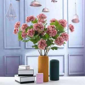 Flores decorativas Pink Hortênsia artificial Simulação Simulação Planta plástica POXHE DIY POXHENTE BUQUES DE CASA DOMO DE TABELA DA TAPELA