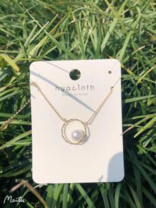Hängen Imitation Oval Pearls Choker Round Necklace w/14K Gold Real Brass Chain for Women Lady Party Wedding Jewellery 2024 Sälj gåva