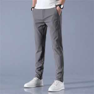 Byxor 2024 Spring Summer Men Golf Pants Högkvalitativ elastisk golfdräkt sport cool tjock jumpsuit lång casual slitage mäns golfkläder