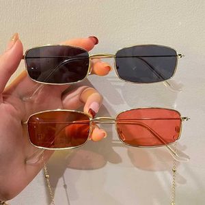 Sunglasses Fashion Retro Small Rectangular Metal Frame Sunglasses Retro Square Sunglasses Color Lens Mens Tren UV400 Glasses J240423