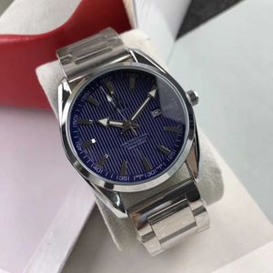 Cool and trendy mens quartz steel band watch for men