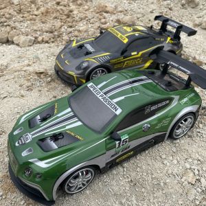 Bilar RC bil 2.4G 4WD 1:14 Remote Control Car High Speed ​​Sport Drift Racing Vechicle with Light Sound Kid Toys For Boys Children Gifts