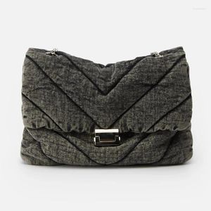 Axelväskor Fashion Chain Denim Women Messenger Bag Designer Big för 2024 Kvinnlig fast färg crossbody fyrkantig handväska