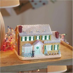 照明付きクリスマスデコレーション村の休暇の建物の装飾家の光の輝く小さな家クリエイティブダフト