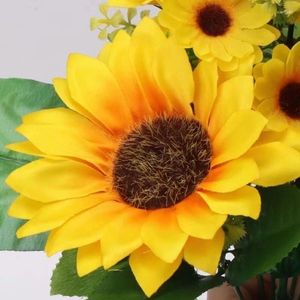 Dekorative Blumen 5pcs 10 cm künstliche Sonnenblumenblumenköpfe DIY für Party Festival Home Dekoration Gartenkranz Handwerk