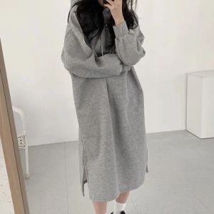 Sweatshirts koreanska split hoodies grå klänning för kvinnor höst vinter enkel lat stil dragsking huva lång ärm längd vestidos