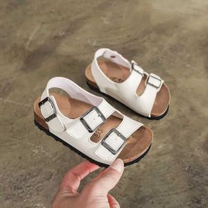 Slipper Summer New Kids Beach Sandals for Boys Cork Sandals Icke-halk Soft Leather Sport Sandal Outdoor Fashion Childrens Cork Slippersl2404