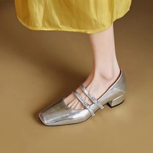 Piattente per palette da donna in pelle mary janes scarpe a doppia fibbia di punta a doppia fibbia con tacchi bassi neri rossi femminile autunno 240419