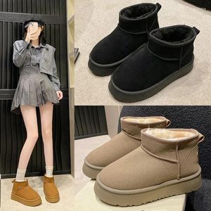 Casual Shoes Women's For Snow Short Boots Autumn Winter Tube 2024 PLUSH OCH TYTTERAD VARMT BREAD SOBROK BOTAS DE MUJER PLATFORM