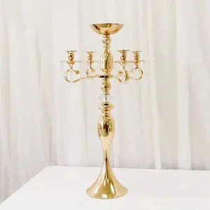 Świeczści 10pcs) 5 Głowa Wedding Gold Metal Plated Candlestick Candelabra Top Top żyrandolowe elementy środkowe na wesela