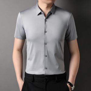 2024デザイナーメンズカジュアルシャツアイスシルクストレッチホワイト半袖シャツ夏のビジネスソリッドカラーメンズワークウェアスリムフィット通気性M-3XL