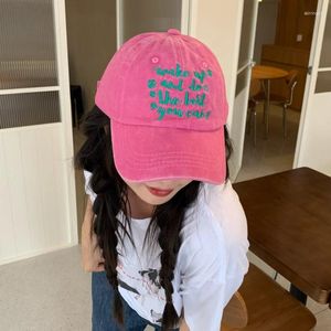 Kapity kulowe 2024 Wersja koreańska umyta litera haftowana baseballowa czapka Kobiety Wszechstronne miękkie na zewnątrz regulowany zwykły kapelusz hip-hopowy