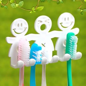 Heads 1Pcs Smile Face Bathroom Kitchen Toothbrush Towel Holder Wall Sucker Hook (Colour: White)