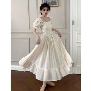 Elegant fyrkantig krage vit klänning sommar mode puffhylsa rufs för kvinnor chic vintage maxi klänningar 240418