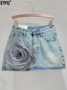 EWQ High Street 3D Flower Floral Dżinsowa spódnica wysoka talia Wszechstronne krótkie spódnice dla kobiet 2024 Modna wiosna lato 6U8840 240420