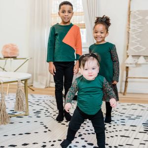 Blazers Junge und Mädchen Tee Waffel Strick -Top Kinder T -Shirt lange Ärmel Babykleidung rund Hals 2 Farben mit verzweifeltem unvollendeten Jungenhemd