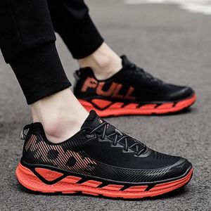 Sıradan Ayakkabı Modu Full Dış Mekan Erkeklerin Nefes Alabası Hafif Koşu Kadınlar -Kabarcık Olmayan Spor Jogging Sneakers