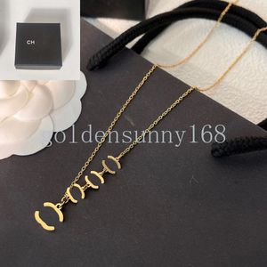 Letter Pendant Designer Necklaces Crystal Pearl Brand Letter Pendant Womens 18k Gold Titanium Stainless Steel Necklace Chains Fashion Jewelry Gifts with Box
