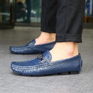 Sapatos casuais atacado grandes homens genuínos couros masculinos designer acionando tênis de hombre de calzado macio mocassin