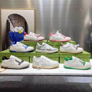 Дизайнер Mac 80 Sneakers Вышивая черная белая повседневная обувь кожа