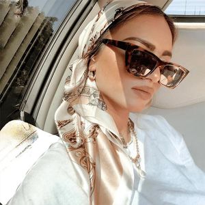 Sciarpe 90 90 cm Fashion Women Scialle Stampa di seta Satin Hijab Female Bandana Square Ladies Moulard Muffler