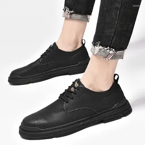 Freizeitschuhe echte Ledermänner Schuh Männchen bequeme Oxfords Schuhe schuhe Schnüre-up-Mode-Hochzeitskleid im Freien