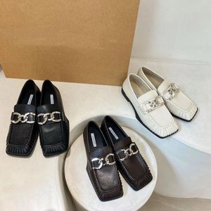 Casual Shoes Designer Pleated Square Toe Small Leather Women All-match Flats Derbies Shallow Slip On Moccasins Metal Chain Loafers 2024