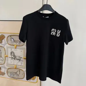 Kadın Tişörtleri Kadın Yaz Tees Designer Kadın Tshirt Nakış Mektupları Üstler Kısa Kollu Çıkışlar Sokak Yuvarlak Nexk Tasarım Gömlek