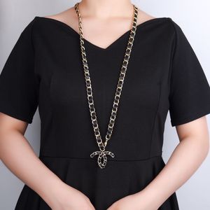 Designer Chain Pas Naszyjnik z vintage Cowhide Oryginalny skórzany pasek Damski List Luksusowy pasek miedziany Regulowany pasek damski