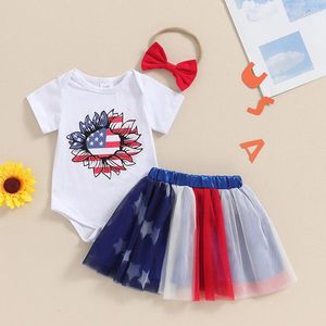Kläderuppsättningar 4 juli Baby Girls Outfits Flower Stripe Star Print Short Sleeve Rompers Tulle Tutu kjolar pannband 3 stycken Kläderuppsättning