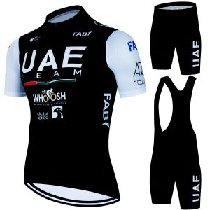 Conjuntos de ciclismo dos Emirados Árabes Unidos Man Clothing Mens Setes Summer 2024 Men Jersey Sports Conjunto de bicicleta masculina Ponta de calça em gel de camisa profissional shorts