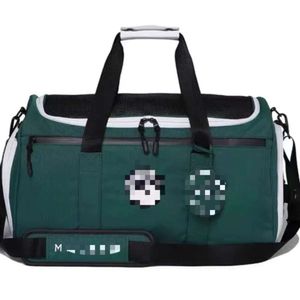 Malbons Golf Bag 24SSS Summer New Sports Bag Golf Kleidertasche Männer für Frauen Hochwertige tragbare Outdoor -Reisetasche 4955
