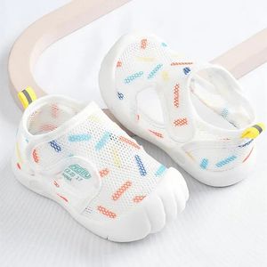 1-4t baby sandaler sommar andas luftnät unisex barn casual skor anti-halk mjuk sula första vandrare spädbarn lätta skor 240420