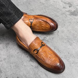 Высококачественная мужская повседневная кожаная обувь в Италии в стиле удобная заостренная банка для бизнеса Fashion Luxury Flat Office Loafers 2024
