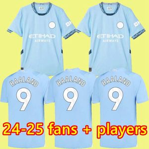 24 25 Haaland Futbol Jersey de Bruyne Grealish Mans Şehirler Sterling Mahrez Foden Hayranları Oyuncu Sürüm 2024 2025 Futbol Üstleri Gömlek Çocuk Kiti Setleri Ekipmanları