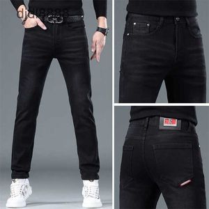 2024 jeans mini minimalista slim fit versatile piccoli piedi da uomo marca di moda europea pantaloni elastici elastici casuali