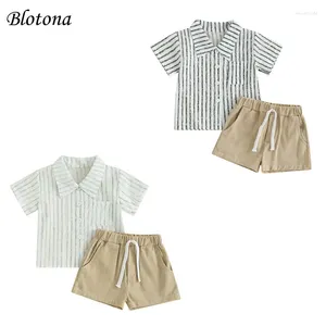 Kleidungssets Blotona Kleinkindjungen 2-teilige Outfits gestreifter Druck kurzärmeligter Knopf und Elastic Shorts für Sommerkleidung 6m-4y