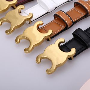 Moda Smooth Fuckle Belt Design Retro Design Fino cintos finos para homens Largura das mulheres 2,5 cm Genuíno Cowhide 8 Cor opcional de alta qualidade caixa de correia correia mulher