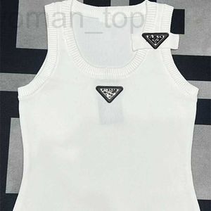 Women's Tanks & Camis Designer P Family 24 Spring/Summer New Inverted Triangle Chest Fashionable Slim Fit and Age Reducing Knitted Tank Top for Women 5Z4Z
