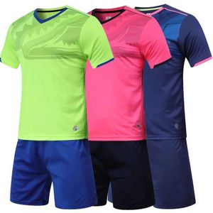 Fani na szczycie Tees New Children Men Men Football Jersey Minform Boys Jersey Sets Sets Sport Soccer Shirt Kit Runing TrackSuits Y240423