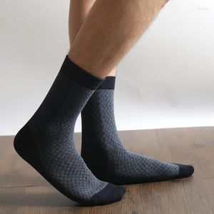 Erkek Çoraplar Fahion Giysileri 2 Çift/Lot Kış Sıcak Erkek İş Rahat Çizgili Denetleyici Uzun Tüp Sox Chaussettes Homme Pamuk