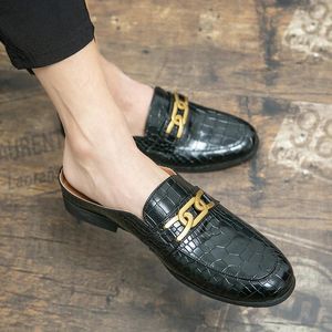 Casual skor sommar män mens halv drag loafers läder toffel andas slip på lata körmokasiner