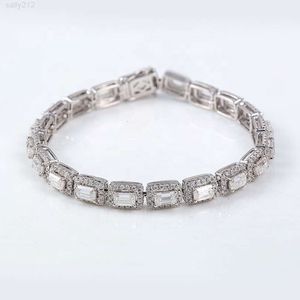 14K Solid Gold Charm Bracelets White Gemstone Surround Small Diamonds Accepted OEM ODM Customized Holycome Jewelry