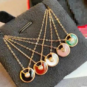 Designer trend Carter amulet necklace with double-sided white Fritillaria red agate peacock stone safety talisman for women Gold lock LJQI