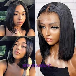 New Jersey Wigs Pitman peruk butik ön dantel peruk kadın merkezi bölünmüş kısa düz saç dalgası kafa stili kabarık doğal sevimli günlük tam set