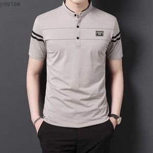 Herren Polos Herren Mode Sommer Polo T-Shirt lässig Baumwolle atmungsaktive Top Hals Kurzarm Koreanisch bequemes T-Shirtl2404